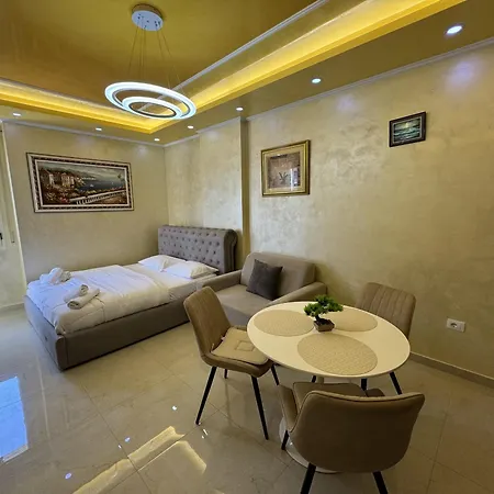 Apartmán Gold & Violet *