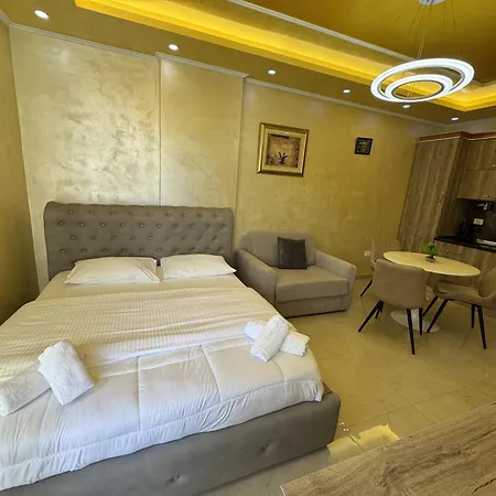 Gold & Violet Apartmán Vlorë